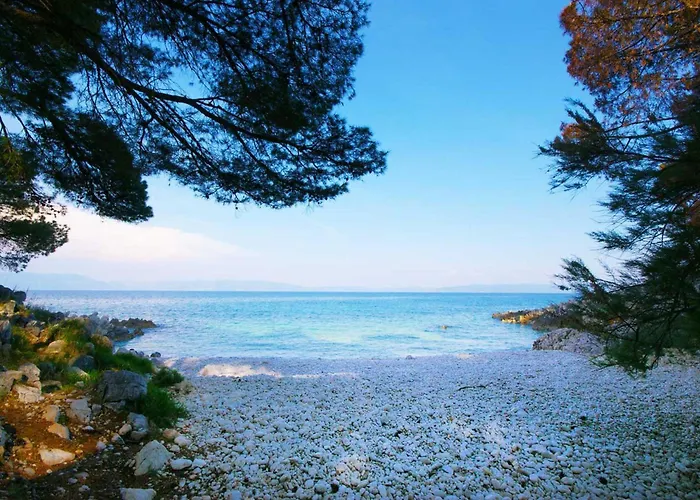 Mini Villa, A Romantic, New And Compact House With Pool Tatil Evi
