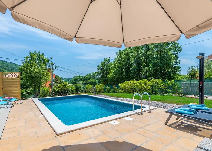Mini Villa, A Romantic, New And Compact House With Pool *
